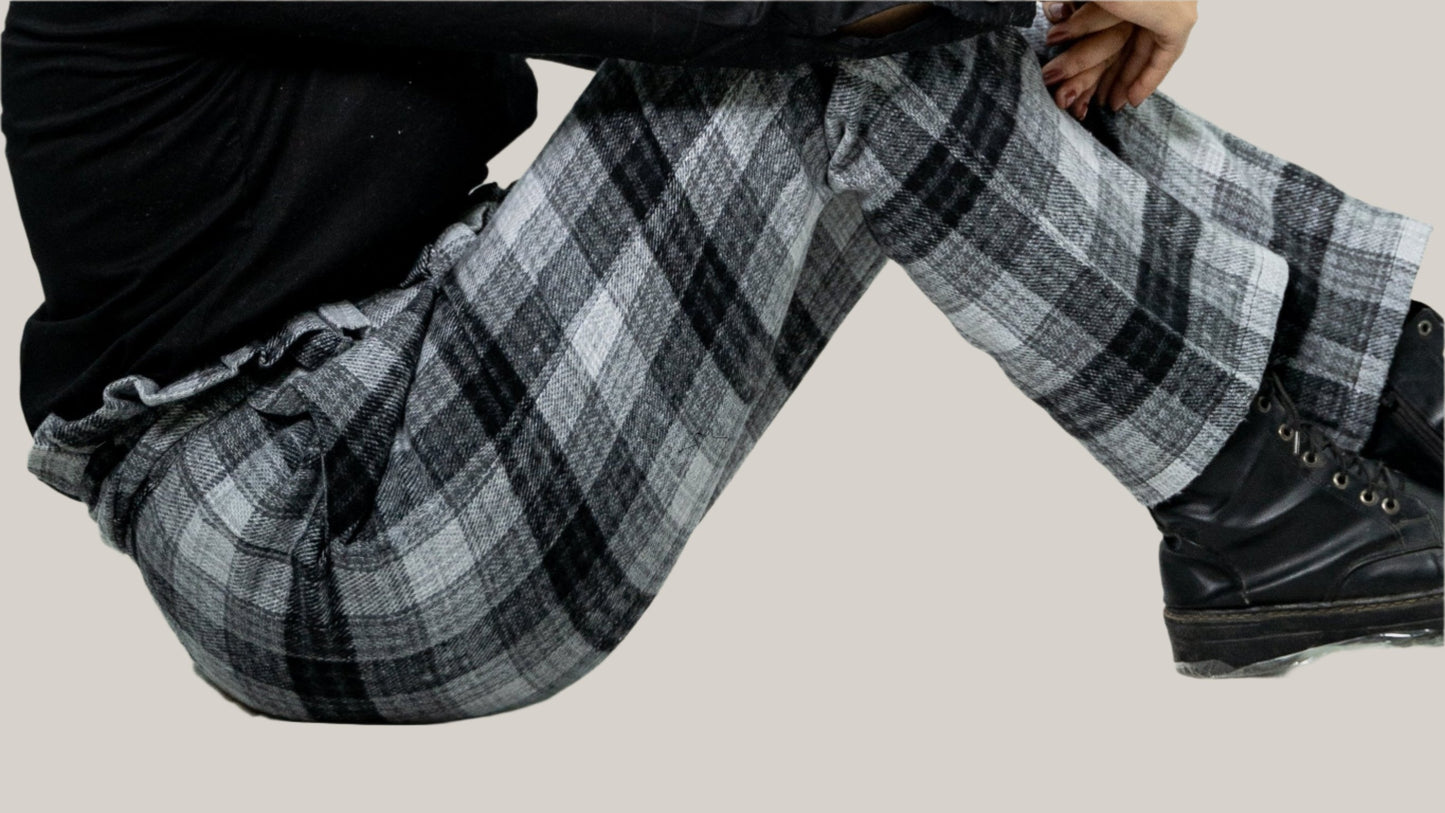 AURA High Waist Elastic Belted Checked Pants