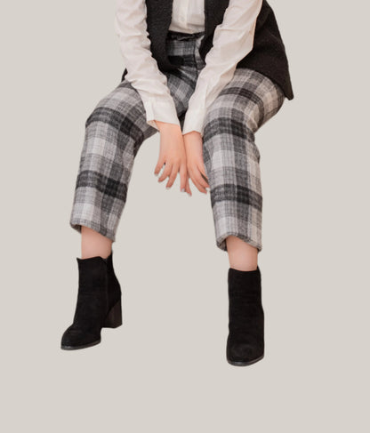 AURA High Waist Elastic Belted Checked Pants