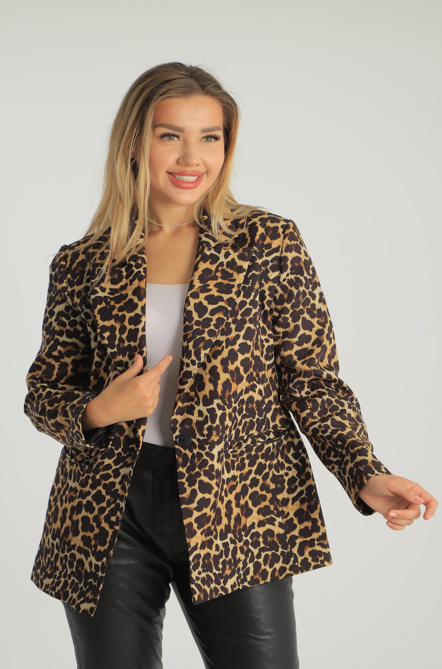 Leopard print blazer